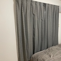 【美品】遮光カーテン 100×175 2枚　カーテンレース付の画像