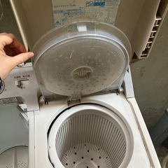 日立二層式洗濯機の画像