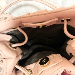 肩掛けバッグ　ピンク　ショルダーバッグの画像