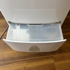 三菱 衣類乾燥除湿機 SARARI MJ-P180SX-W（2023年製）の画像