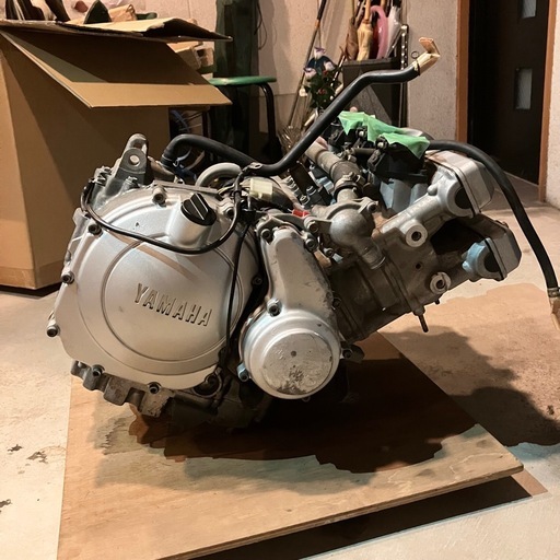 Yamaha FZR400RR 3TJ エンジン