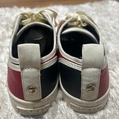 TOMMY HILFIGスニーカー24㎝の画像
