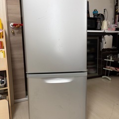 冷蔵庫　NR-B145W-S  パナソニックの画像
