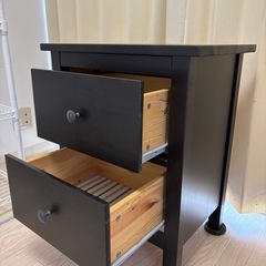 木製キャビネット（引き出し2段）の画像