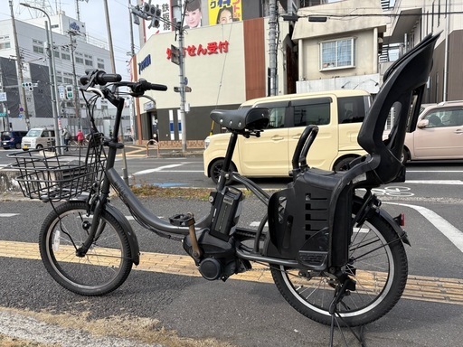 中古20㌅ブリヂストン電動アシスト自転車　8.7Ah 大阪　064