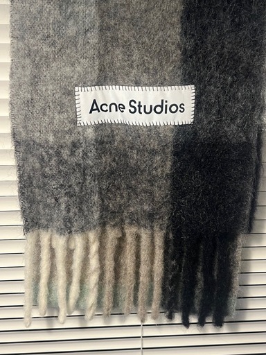 Acne Studios マフラー