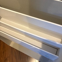 ダンボール絵本棚の画像