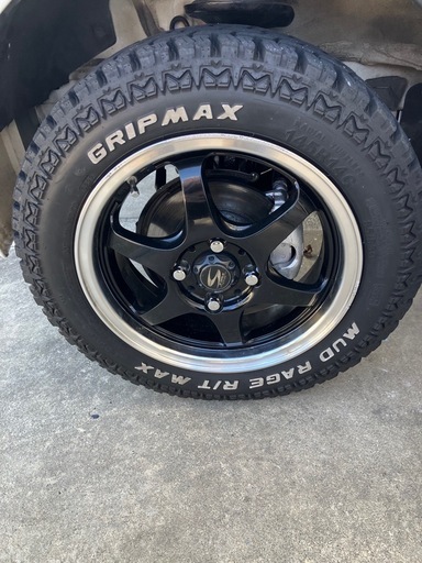 リフトアップ　145r14 ゴツゴツ　タイヤ　　マッドタイヤ　４本　エスホールド　アルミ付き　　値下げ相談