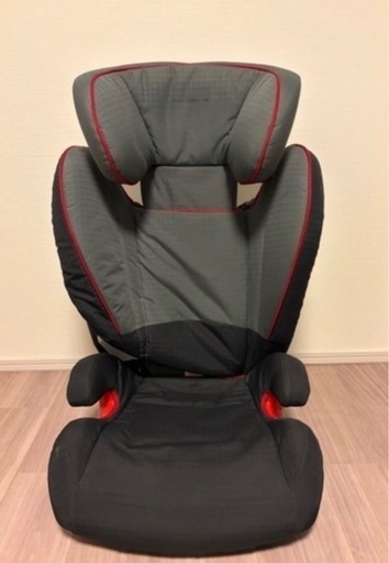 【2/22限定】ポルシェ　チャイルドシート　付属品付きです。 ポルシェ(純正) ポルシェ ジュニアシート iサイズ (再レビュー)の 