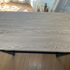 テーブルの画像