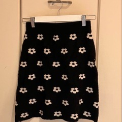 OLIVE DES OLIVE デイジー柄ニットセットアップの画像