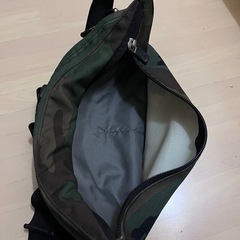 THE NORTH FACE カモフラージュ ボディバッグの画像