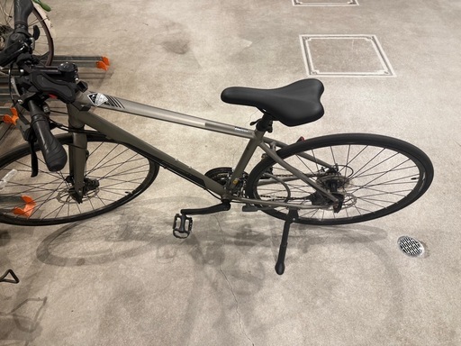 E636★　23800円★整備済み スポーツ中古自転車　フレーム新品　HEAD　ホワイト　42ｃｍ 【軽量アルミクロスバイク】(*^▽^*) シマノ（SHIMANO） クロスバイク 26インチ シマノ製6段変速 自転車
