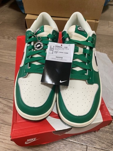 新品未使用NIKE DUNK LOW