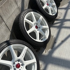 ワーク エモーション18インチ タイヤバリ山の画像