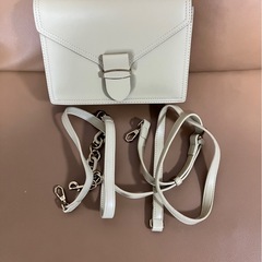 ショルダーバッグの画像