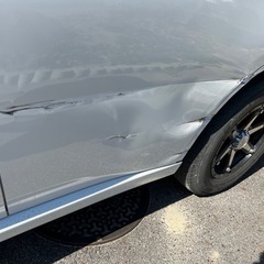 三菱アウトランダーphev2013年式の画像