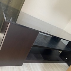 ガラステーブルの画像