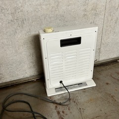 山善の電気ストーブの画像