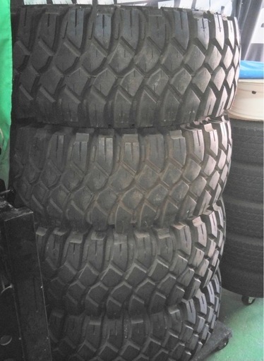 【中古】MAXXISマキシス　crawlerLT ４本
