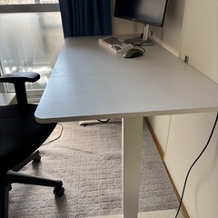 昇降式デスク スタンディングデスク メモリー機能付き ホワイトの画像