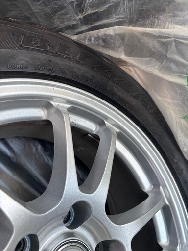 【ナット付】BLIZZAK 225/60R17 スタッドレス4本 ECO FORMEアルミ付 エクストレイル等