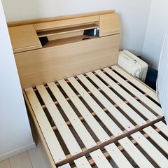 NITORI セミダブルベッド ベガC 脚付き スノコ床板 コンセント付き 収納付き ニトリ ナチュラル 2108060 フレームの画像