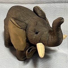 JIM THOMPSON ジムトンプソン象のぬいぐるみの画像