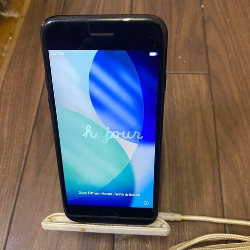 iPhone  se第二世代 64GB動作品SIMフリー