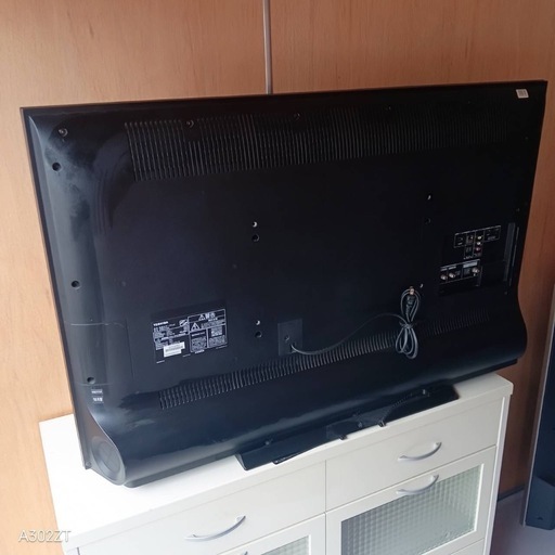 F☆N008 送料無料 モデルルーム展示品東芝液晶テレビ49インチ (白家電