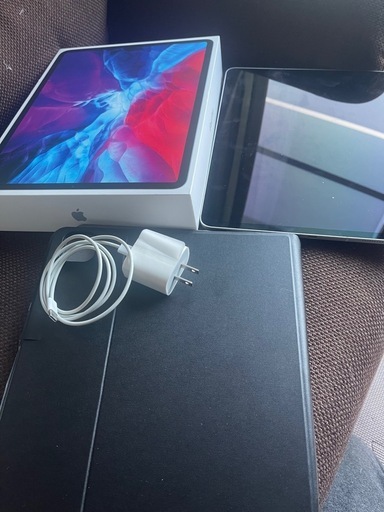 12.9インチiPad Pro 第4世代 Wi-Fi + Cellular