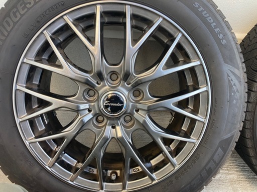 スタッドレスタイヤ　VRX3 
195/60/R16 セレナ等　ナット有　4シーズン目