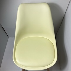 イームズチェア　ダイニングチェア 北欧 シェルチェア　クッション付き　ライトイエロー の画像