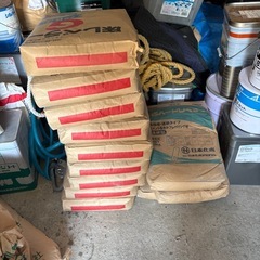 レベラーセメント合計12袋の画像