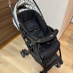 アップリカ　AB型ベビーカー　ラクーナクッションの画像