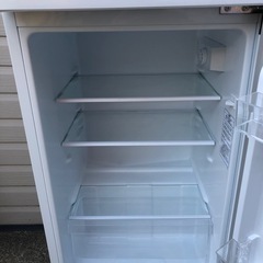 【美品】Hisense 120L ノンフロン冷凍冷蔵庫　2021年製　HR-B1202の画像