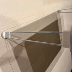 折りたたみテーブル 白の画像