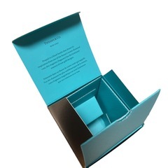 【箱のみ】Tiffany ローズゴールドオードパルファムの画像