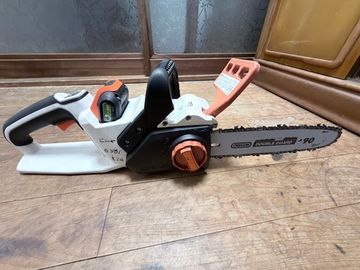 中古品 KOSHIN 工進 18V 2.0Ah 250mm 充電式チェンソー SCS-1820R バッテリー1個 充電アダプタなし