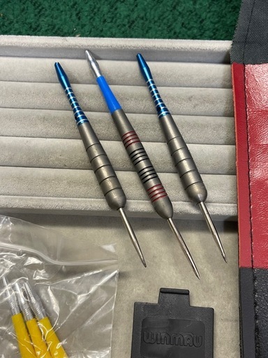 【WINMAU】Alan Glazier TON MACHINE 23g AFP ダーツセット ニッケルタングステン ケース付　 タイムセール 半額 【WINMAU】Alan Glazier ケース付 ニッケル
