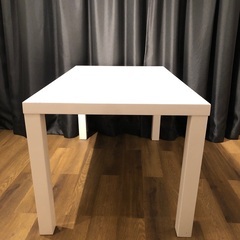 急ぎです！！ダイニングテーブル/白の画像