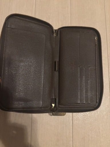 ルイヴィトン ダミエ  長財布　ブランド品整理中