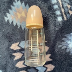 哺乳瓶の画像