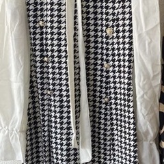 レディース  ワンピース3点とスカート1点春秋物
の画像