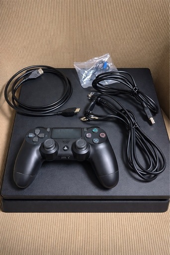 おもちゃ PS4 Pro CUH-7200B