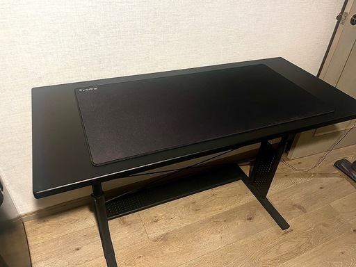 Bauhutte（バウヒュッテ）ゲーミングデスク価格交渉有り！