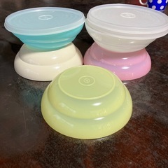 美品✨タッパーウェア　パステルカラー　蓋３タッパー５の画像