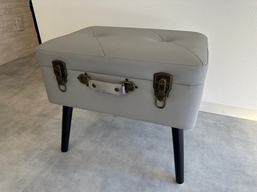 テーブル　荷物入れ　収納ボックス