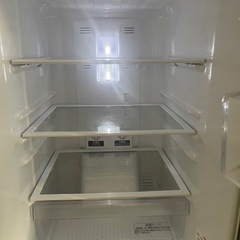 至急冷蔵庫引き取ってくれる方！値引きします
の画像