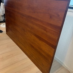 ダイニングテーブルの画像